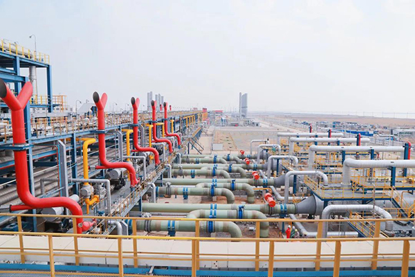 中圣压力容器公司承制的中石化“天津LNG二期”5台气化器（IFV）一次投产成功 